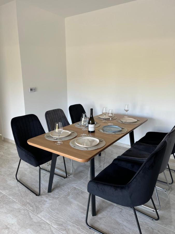 Modern Home Ula Brtonigla Bagian luar foto